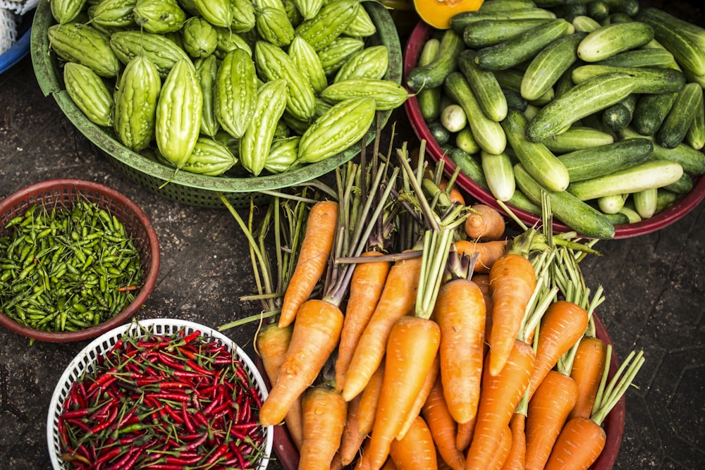 Legume proaspete crescute în grădină